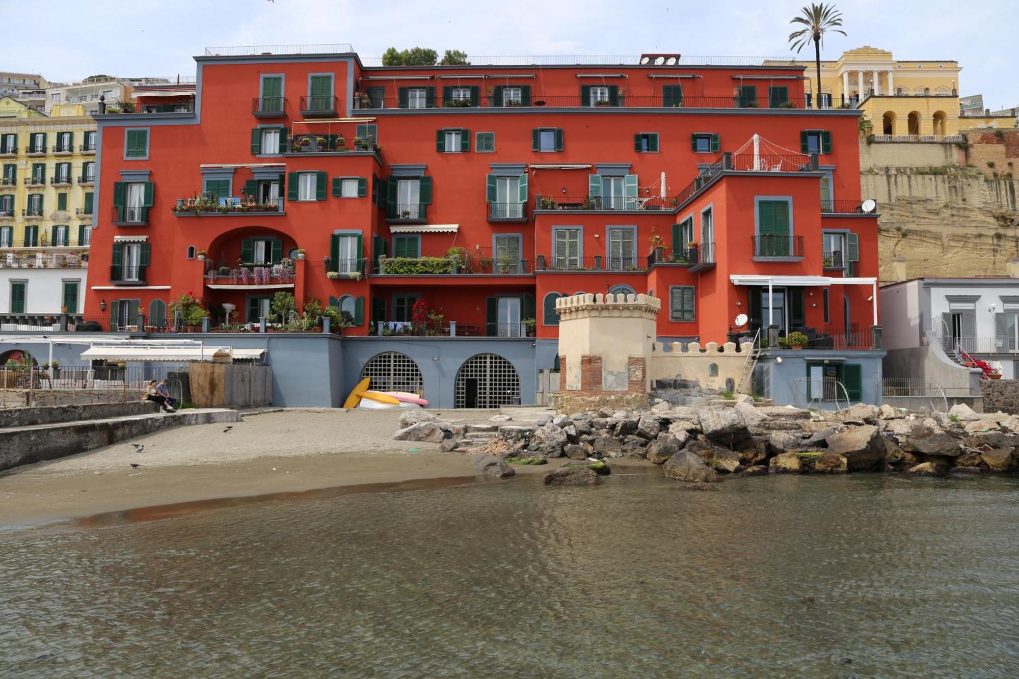 La Casetta Con La Spiaggia เนเปิลส์ ภายนอก รูปภาพ